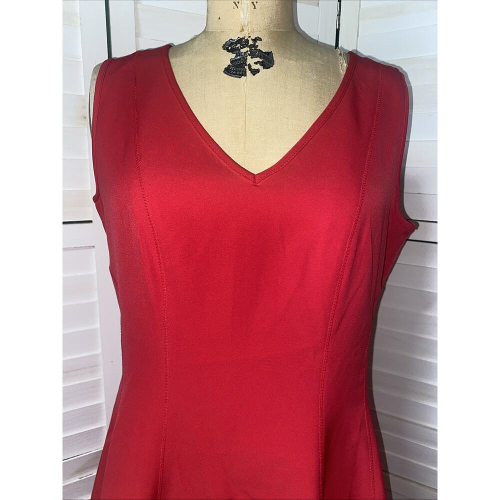 Leslie Faye Dress 12 Large Red Pink Fit& Flare Aline Sleeveless Poly Blend - Picture 2 of 10